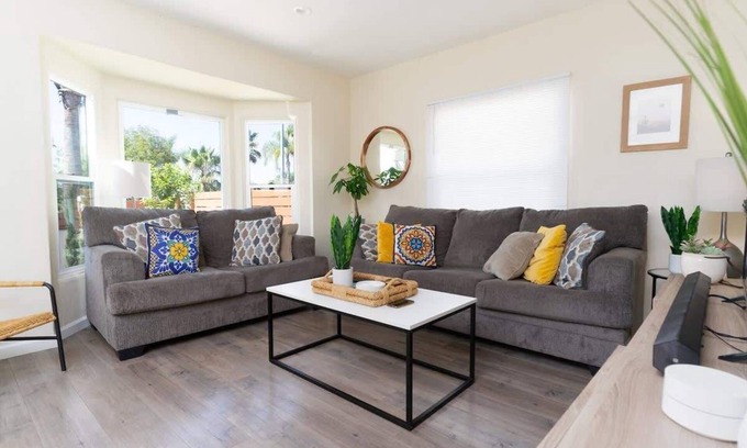 Normal Heights Maison | Artfully-styled bungalow in the heart of it all!