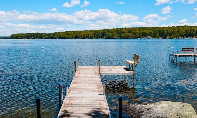 Standish Maison | Arthur's Place-on Jordan Bay Sebago Lake