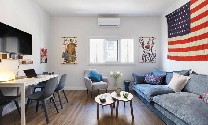 Florentin Appartement | Artistic 2BR Apt w Balcony in Florentin Center by Sea N' Rent