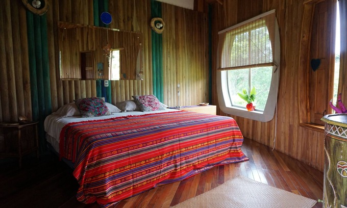 Tajo Alto Maison | Artistic House ; Peaceful place in the Mountains. Close to Miramar, Puntarenas