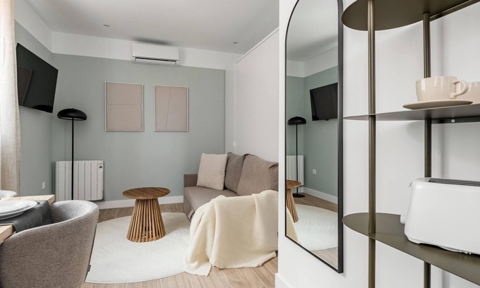Ciudad Lineal Appartement | Arturo Soria Stays by Charming II, newly renovated with Parking