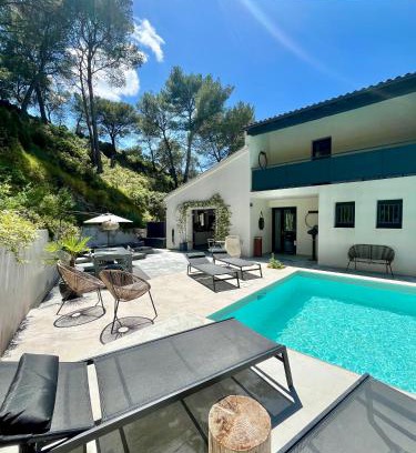 Saint-Etienne-du-Gres Lit Et Petit-Déjeuner | Arty Provence, vue, calme et piscine chauffée dans les Alpilles proche St-Rémy-de-Provence