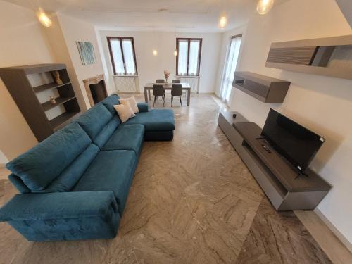 Torre Boldone Maison | Arya Apartment
