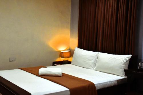 Bangkal Hôtel | Arzo Hotel Makati