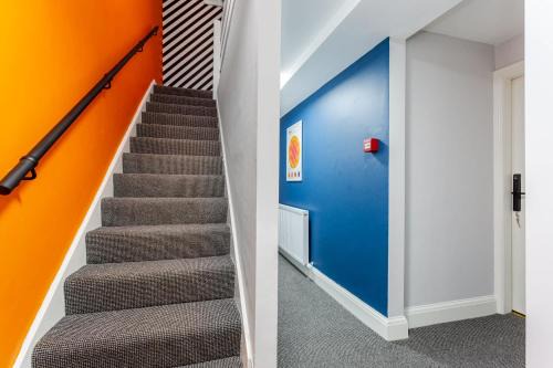 Ashton-under-Lyne Maison | Ashton Getaway Sleeps 14 Free Parking