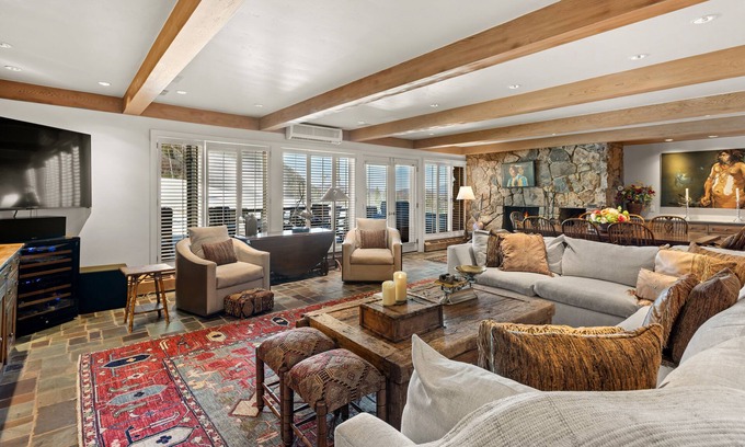 Aspen Copropriété | Aspen Alps Three bedroom condo - ski in / out of Aspen Mountain & Hot Tub
