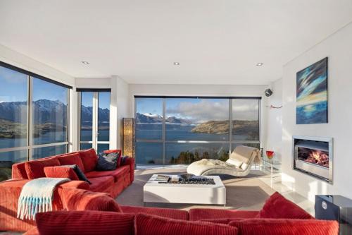 Kapiti Island Maison | Aspen Heights Villa Queenstown New Zealand
