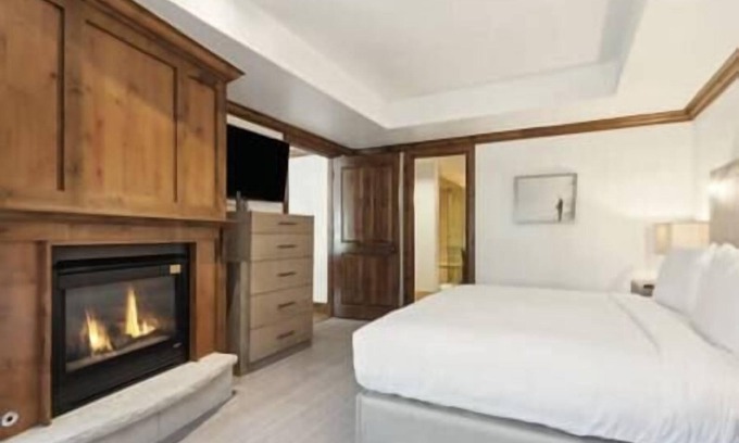Downtown Station Balnéaire | Aspen Mountain Residences, Pool-Hot Tub, Fireplace