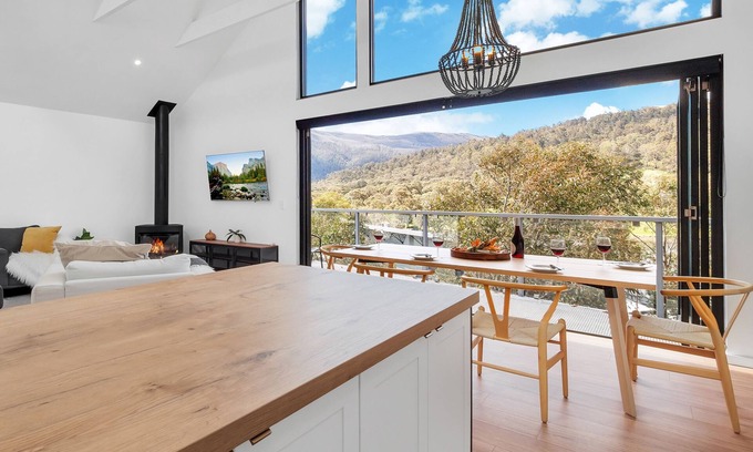 Lake Crackenback Chalet De Ski | Aster Chalet | Crackenback