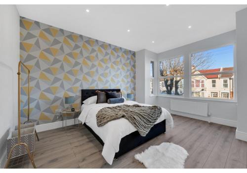 Westcliff-on-Sea Appartement | Astonishing 4BR House - Perfect for a Big Family