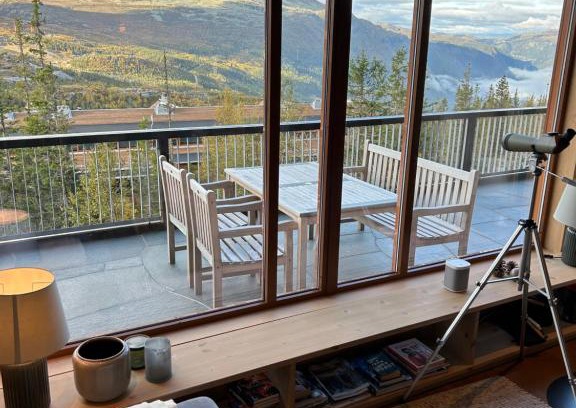 Atra Appartement | Astonishing Mountain Lodge at the top of Gaustablikk, 25m2 west facing terrace, 3 bedrooms