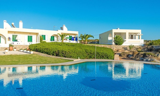 Stavros Appartement | Superbe coucher de soleil et vue sur la mer 4