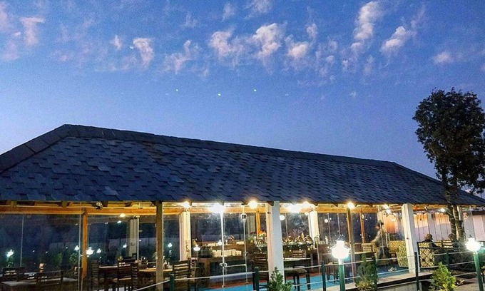 Lansdowne Lit Et Petit-Déjeuner | Astre Vue Resort