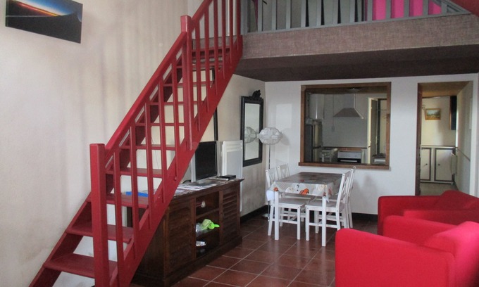 Bourbon-l'Archambault Appartement | Chez BARI, grand studio récent