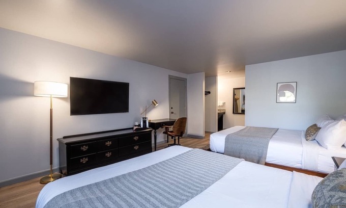 Peterborough Copropriété | At Riverhouse you will find a home away from home!
