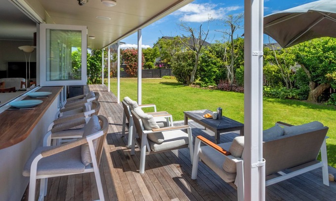 Pohara Maison | At The Beach - Pohara Holiday Home