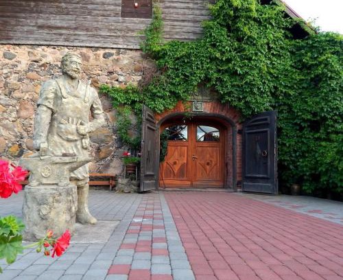Kalkuni Maison | At the old blacksmith