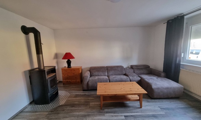 Hochleithen Appartement | ONE Self-Check-In, 3km freeway