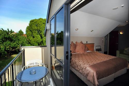Riccarton Hôtel | Athena Motel