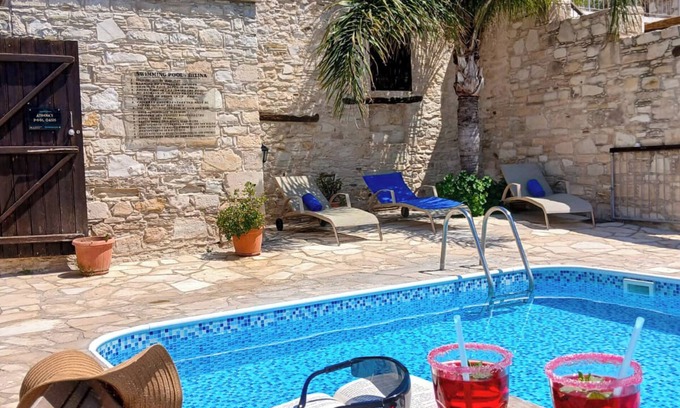 Skarinou Appartement | Athena's Pool Oasis