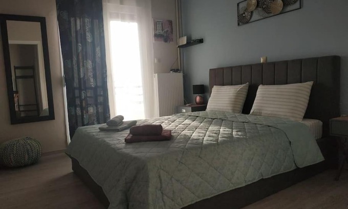 Chaidari Appartement | Athens view apartment near Metro station Agia Marina