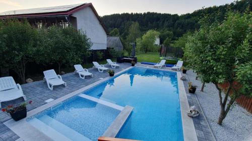Praid Maison | Ati&Hanna