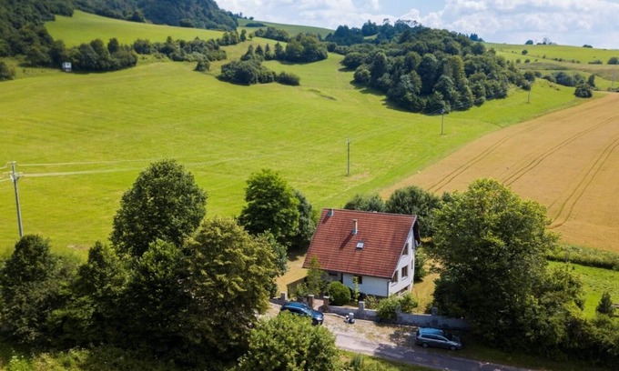 Oravsky Podzamok Villa | Villa atmosphérique dans la nature, (14 p.), Cheminée, 2 saunas, wifi, grand jardin