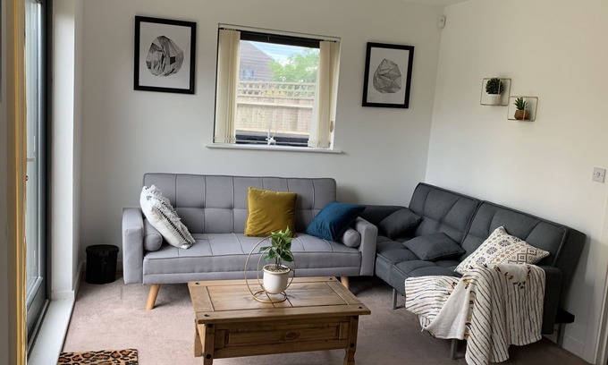 Thames Maison | Haven, Private Double Room, Barking, Close to London