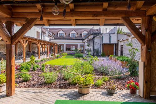 Trencianska Tepla Maison | ATRIUM Reštaurácia a Penzión