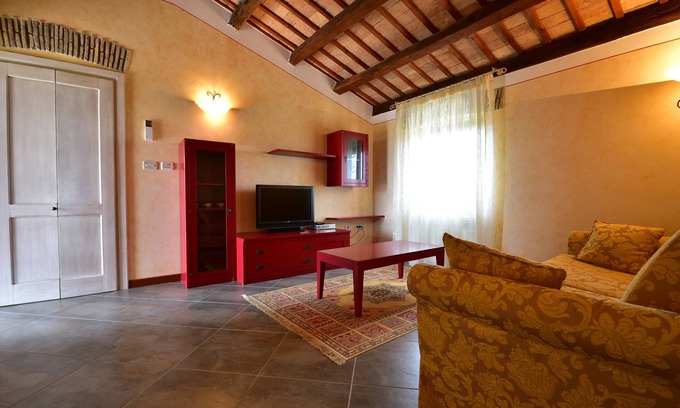 Vilanija Appartement | Appartement Panoramique Rouge avec piscine, Umag - Residence Borgo San Nicolò