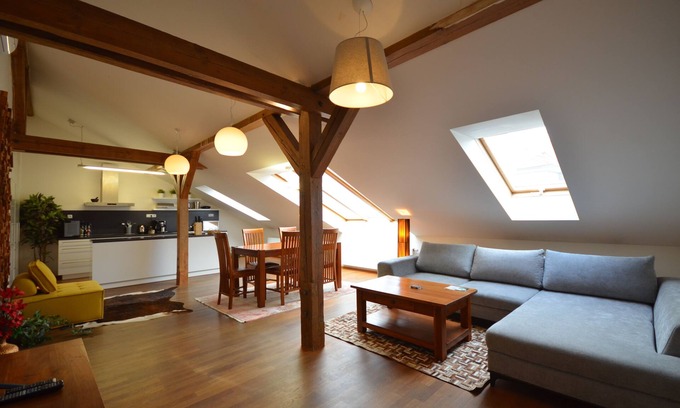 Petrska ctvrt Appartement | Attic Klimentska- A cote de la Place de la Vielle ville -Grand Luxury Apartments
