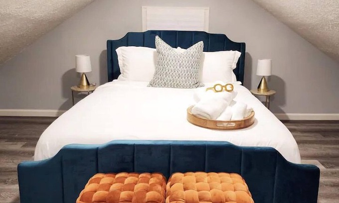 Ohio City Maison | Attic Retreat Within 5 Mins of the Westside Market