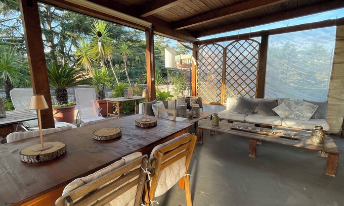 Zona I Val Melaina Appartement | Attic studio apartment in roof garden