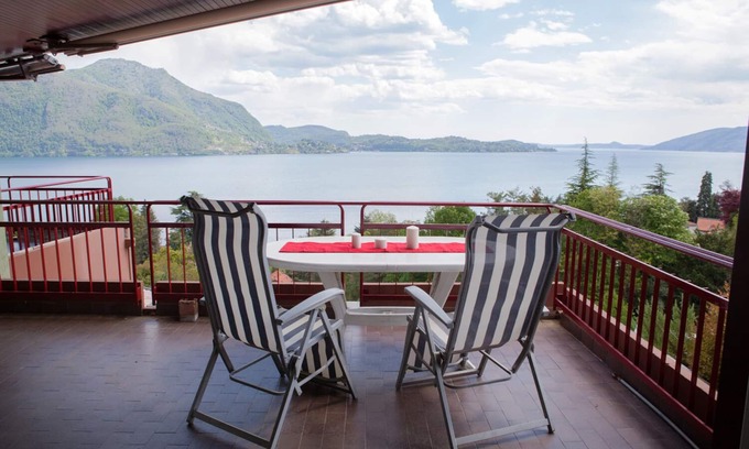 Susello Appartement | Bel appartement de 4 ½ pièces avec 3 balcons, piscine et superbe vue sur le lac