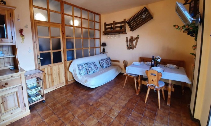 San Giacomo Appartement | Attractive apartmemt in Roburent with balcony