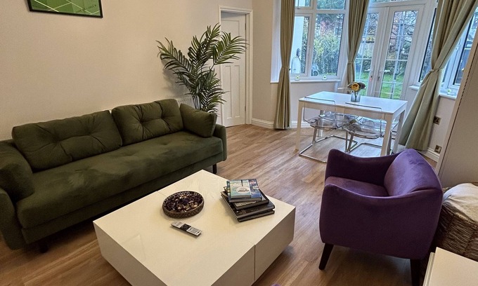 Hillside Appartement | Studio en Rez-de-jardin Attrayant à Wimbledon, Londres, Proche du Métro, Wifi