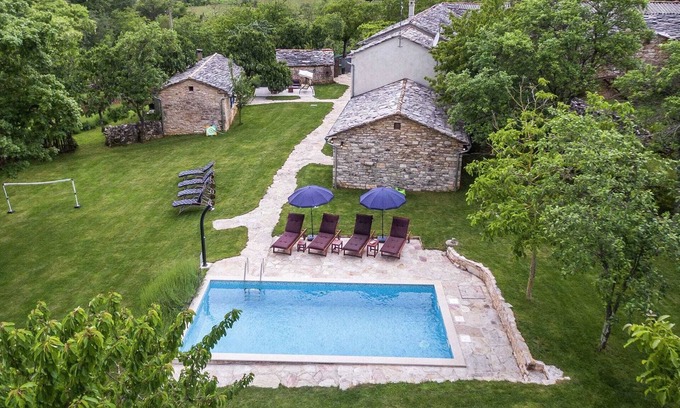 Pazin Cabine | Villa de style avec piscine à Pazin