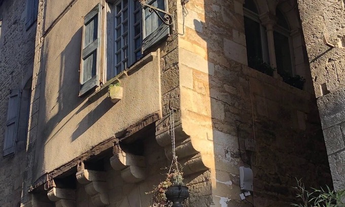 Caylus Maison | Atypical and charming Medieval house !