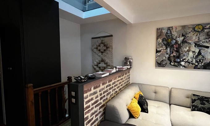 Saint-Fargeau Appartement | Duplex atypique de 100 M2 dans un quartier pittoresque de la capitale!