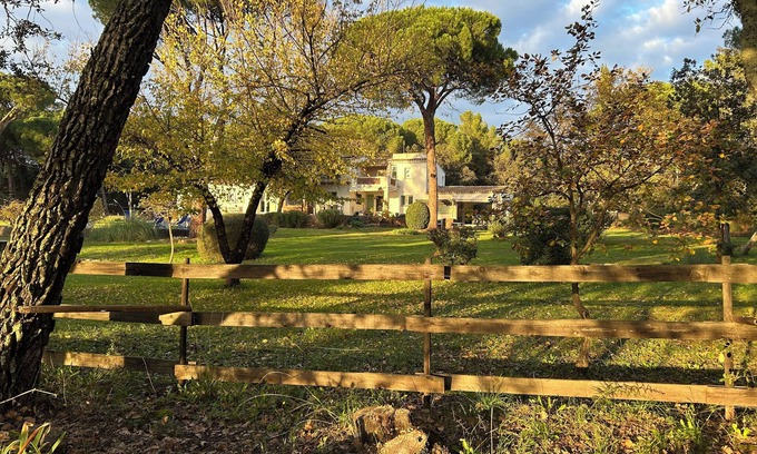 Le Cannet-des-Maures Villa | Gîte atypique en plein coeur de la Réserve Naturelle des Maures