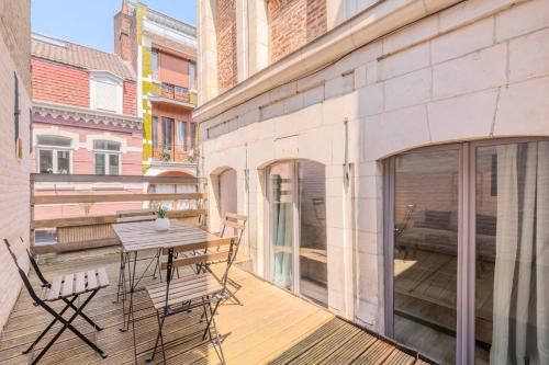 Historic Center Appartement | Atypical triplex near Grand Place with terrace
