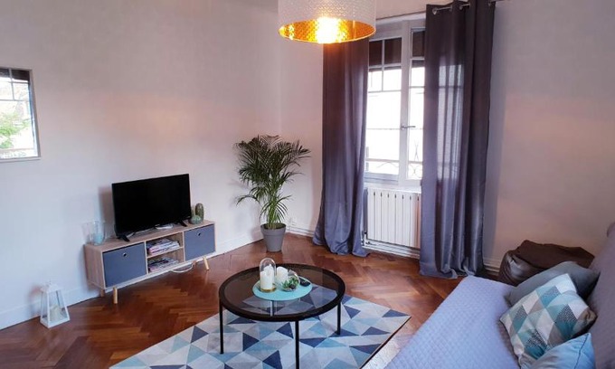 Joigny Appartement | Au 36, Les Apparts Hotel Joigny