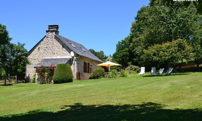 Saint-Cirgues-la-Loutre Maison | Au coeur de la campagne Correzienne
