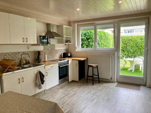 Issoire Appartement | Au parfait, T2 Rdc, frais, jardin, calme, parking, idéalement placé