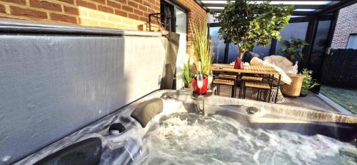 Tinlot Maison | Au Petit Seny, gîte charme et nature avec jacuzzi pro