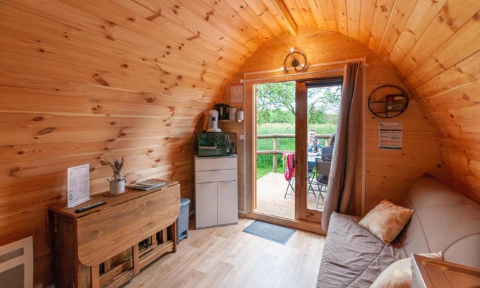Vallon-sur-Gee Chalet De Ski | Au pré des Alizés - insolite à la ferme des Alizés