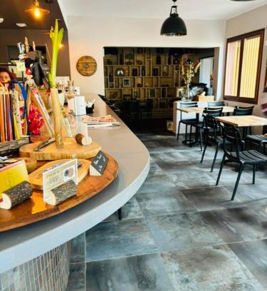 Labastide-dArmagnac Hôtel | Au Relais Gascon