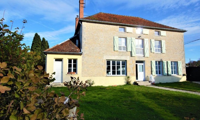 Trannes Maison | Aube au Gite - TRANNES