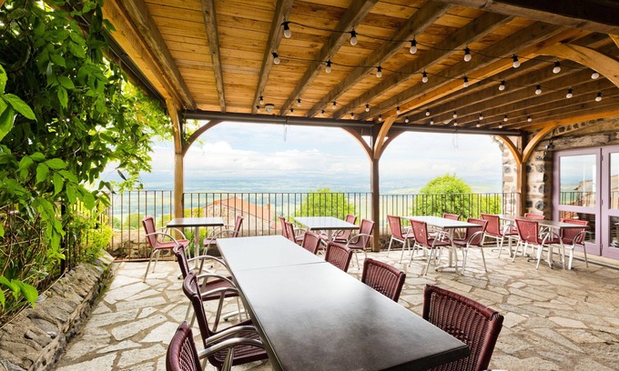Usson Hôtel | Auberge de Margot