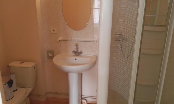 Savigny-en-Veron Hôtel | Auberge du bocage